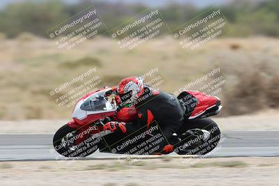 media/May-05-2025-Moto Forza (Mon) [[3c1838c5e5]]/2-B Group/Session 3 (Panning Test Turn 14 Inside)/